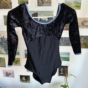 Yumiko Anna 3/4 sleeve 🖤💙